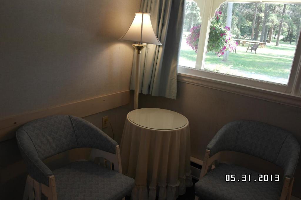 Pinecone Motel Sussex Kamer foto